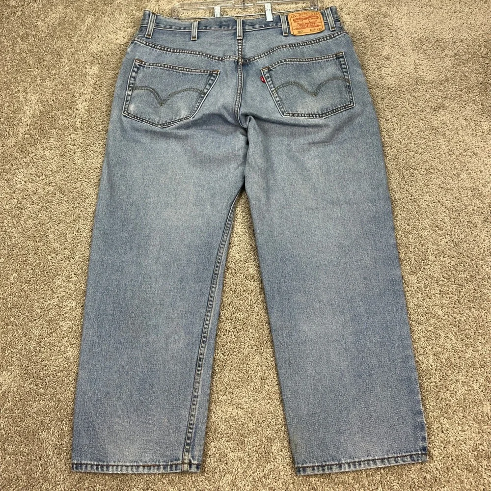 Levis 550 Relaxed Fit Jeans Mens 38x30 Light Wash Denim Tapered Leg 5 Pocket EUC